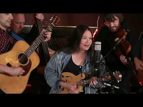 AJ Lee & Blue Summit live at Paste Studio on the Road: WinterWonderGrass