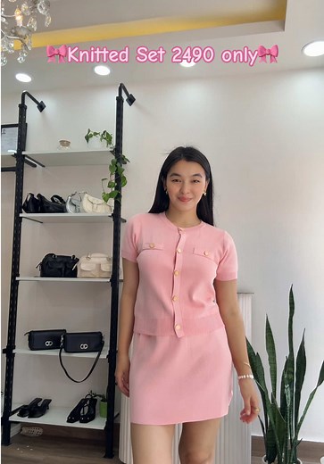 Elegant Women's Knitted Suit Set for Summer Fashion