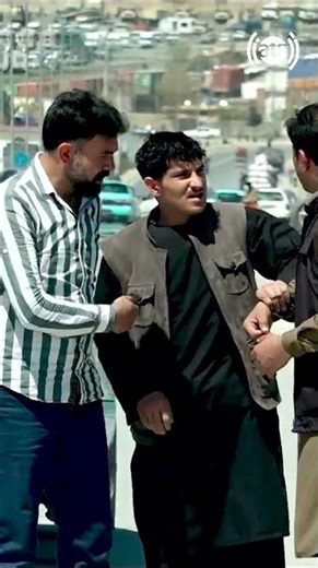 گریختاندن موبایل مردم - #shorts