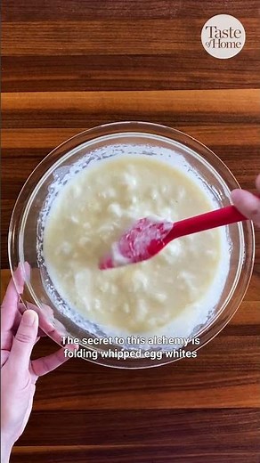 This 4-ingredient “magic cake” is the perfect light and fluffy dessert! #magiccake