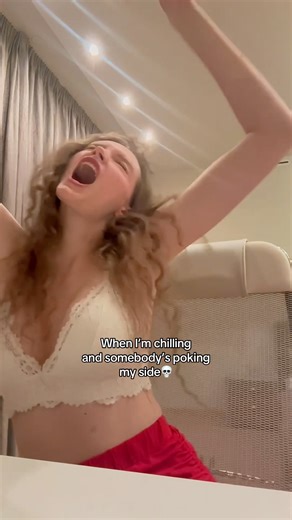 What Can Make a Girl Scream 🙀 #fypシ #trending #tallgirl #relatable #funny #meme #tickles #cute