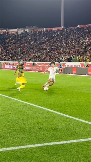 😯 Woow cet engagement ! 🇲🇱🇹🇳 0-0 entre le Mali et la Tunisie à la mi-temps #beINSPORTS #beINCAN2025 | beIN SPORTS France