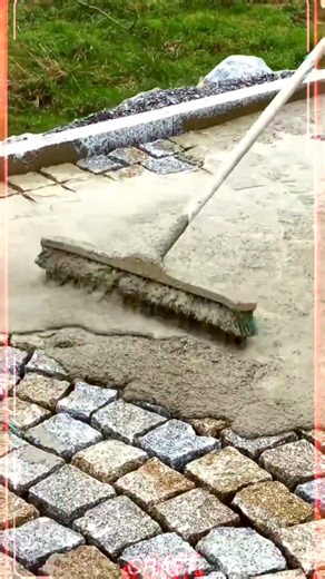 Cement Slurry Spreading Process for Floor Design#craft #youtubeshorts