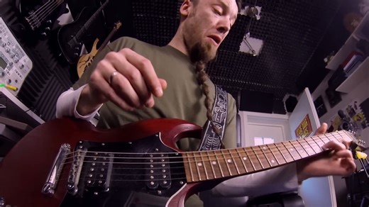 83K views · 1.6K reactions | AC/DC - Thunderstruck (Metal cover by Leo Moracchioli feat. Peter "Danish Pete" Honoré) | Metal Covers Promotion | Facebook