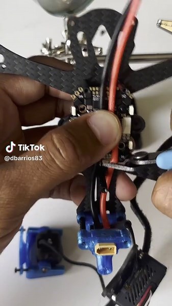 Drone Build Guide: Soldering XT30 Connector and Motors