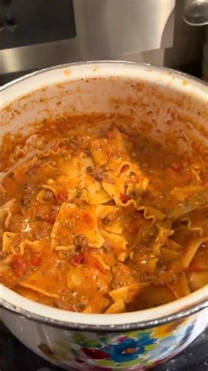 Lasagna soup and buttery garlic breadsticks are a delicious... #Shorts #myeverydayordinarylife