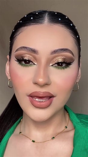 Vibrant Pop of Color Prom Makeup Tutorial