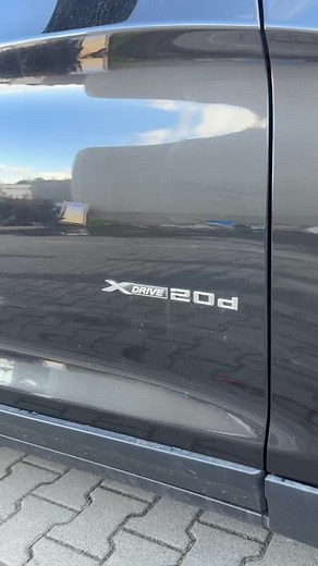 Zimą diesel potrzebuje czegoś więcej niż tylko dobrego paliwa. Ten duet – Diesel Injector Treatment i Advanced Diesel Fuel Conditioner – to kompletne czyszczenie i zabezpieczenie całego układu paliwowego. Pierwszy usuwa nagar i osady z wtrysków, poprawia rozpył i kulturę pracy silnika. Drugi chroni przed wilgocią, parafiną i zamarzaniem paliwa przy niskich temperaturach. Razem dbają o wtryski, pompę i filtr, przywracając pełną moc i oszczędność nawet w największy mróz. Wystarczy wlać do baku prz