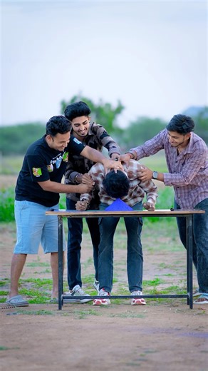 Wrong Answer बताओ 😂 #shorts #devkeexperiment