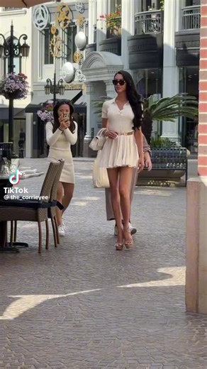 Vidéos de Corrie Yee (@corrie.yee16) avec original sound - Corrie Yee