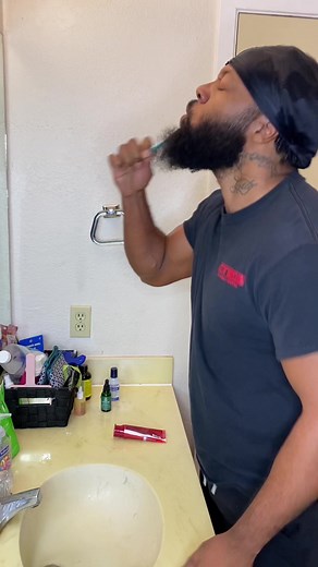 28K views · 381 reactions | Trying not to get toothpaste on my shirt 藍藍藍 #the_barbers_son #barber #reels #skits #viral #trending #funny | �THE_BARBERS_SON��� | Facebook