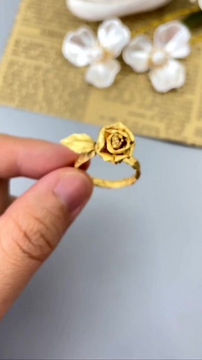 how to make a beautiful rose ring with chocolate paper. #paperart #origamiwork #handmade #design #teacherday #art #homemade #diy paper craft ideas | paper craft ideas