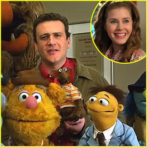 Amy Adams & Jason Segel: ‘Muppets’ Trailer!
