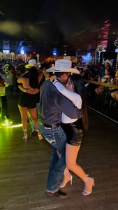 16K views · 5.3K reactions | Corridos en vivo 勞勞勞 | Bailes en Texas | Facebook