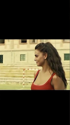 🎥 Series: Ghost Graduation (2012)Ghost Graduation is a charming supernatural comedy directed