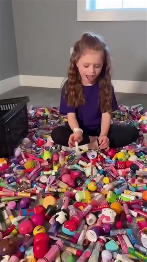 20 PURPLE LIP BALMS IN 20 SECONDS CHALLENGE 💜 # #challenge #lipbalm #funny #fyp #purplestar