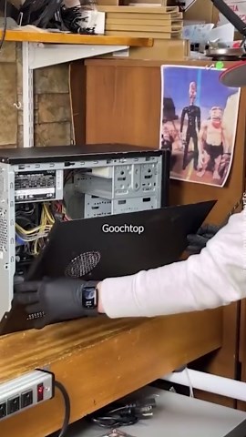 Old Filthy Desktop Turned Into a Stunning Machine