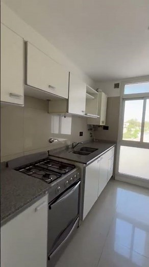 Departamento en venta de dos dormitorios con amplio balcón