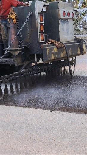 Rural_Road_Bitument distribution CRS2 for sealing M12mm aggregate