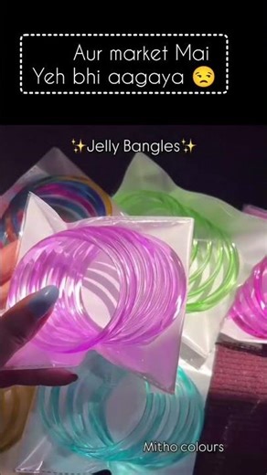 how many girls didn't buy first one also 😒👀#funny #viralvideo #comedy #trending #kashmiribangles