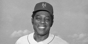 Mays' last dance in NY came with '73 Mets