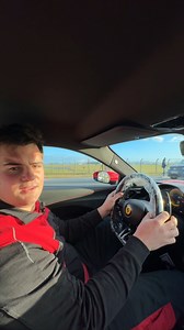 Découvrez Iban Durruty, technicien chez Ferrari Modena Sport. Plongez dans son quotidien, son expertise et la passion qui l’anime. #ModenaSportBiarritz #Ferrari #Biarritz | Modena Sport Biarritz Ferrari