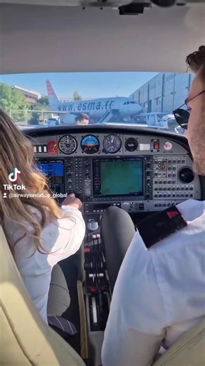 1.7K views | ⁉️‍✈️Why Does the Pilot in Command Sit on the Left Side...