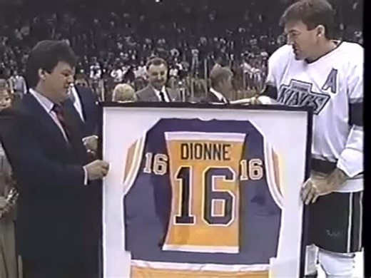 On November 8, 1990, Marcel Dionne became the second player to have his sweater number (#16) retired by the @LAKings. Dionne scored 550 goals in 12 seasons with the #LAKings, and remains the highest scoring player in franchise history with 1,307 points in 921 games. #GoKingsGo | Kingstorian