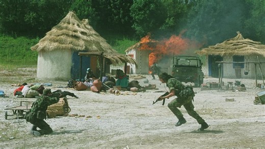 Ultimate Force S02:E01 - Communication