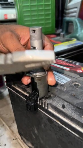 How to clean variable valve timing solenoid Part 01 #self # #autoelectrician #clean #toyota #long #engine #valve #variable #sensor #crankshaft #start | Abdullahb Auto