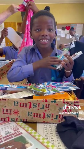 Celebrate in Style: Western Cape Festivities 🎁✨️