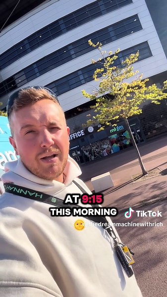 Milton Keynes we are here with the dream machine! 🚐 #dreammachine #mk #dreambig #dreamer #dream