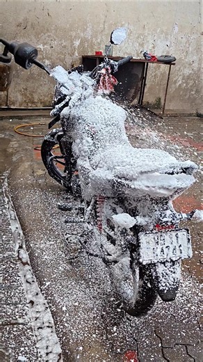 Sp 125 Foam wash 😍 #shorts #youtubeshorts #bike #foamwash #sp125 #service #viralvideo