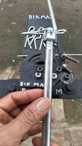 Make your own R snap pin for bolt lock #creativeideas #handycrafts #metalprosessing #widereach | Dik Max