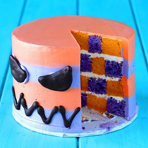 32K views · 464 reactions | This checkered pumpkin cake will make you forget all about Halloween candy!  : The Scran Line | Sugar Fix | Facebook