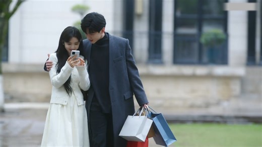 166K views · 4.5K reactions |  "Script FAIL!" Cinderella flubs lines—then GRABS CEO & kisses him "Wanted you since day one."|【見家長翻車】灰姑娘背台詞發抖卻當妹妹面突襲吻霸總："第壹眼就想要妳哥！" #TheFirstFrost #难哄 #BaiJingting #白敬亭 #ZhangRuonan #章若楠 #YOUKU #优酷 #ChenHaosen #ZhangMiaoyi #ZhaiXiaowen #LiuChutia #cdrama #love #fyp | 追剧草莓酱 | Facebook