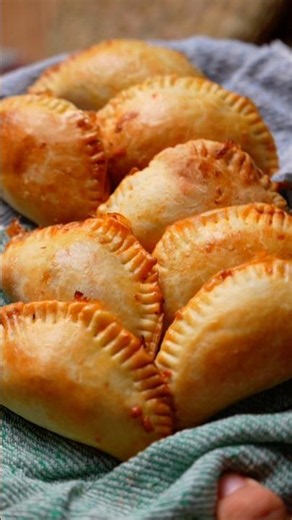 Homemade ropa Vieja empanadas #cooking