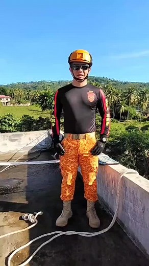 Emergency Seat Harness Tutorial for Rescue Operations