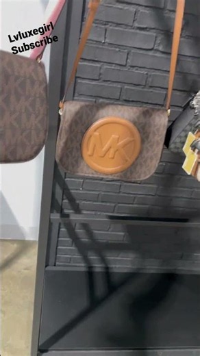 Michael Kors Morgan Tote and Crossbody Bags at Saks Off The Fifth #michaelkorsbag #michaelkors