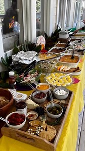 “Small cheer and great welcome makes a merry feast.” ~William Shakespeare 🦃✨🤎 We enjoyed the most amazing food and fellowship yesterday, celebrating Thanksgiving together at just one of our many holidays feasts! #happythanksgiving #intracoastalrealty #thankful #fellowship #food #delicious #camaraderie #experiencetheexceptional #luminastation #exceptionalagents #grateful @davidjsmall57 @lumina_station | Intracoastal Realty