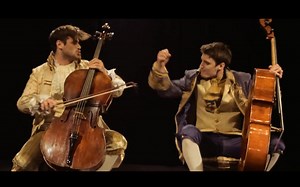 【大提琴】 2CELLOS - Thunderstruck [OFFICIAL VIDEO] - YouTube
