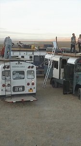 Skoolie Roof Top Deck Party! “Bring Back My Smile” available on all streaming platforms. We are celebrating 500k streams with the Top 3 most viral Skooliana Reels. This is the number 1 most viral video ever posted on the feed. Listen on Spotify: https://open.spotify.com/track/1RPOzWnopXkMkho3i6p7bt?si=BlaVc7JXTr20XXUwLO5LSg&context=spotify:artist:6GWOUsQtEpUU5wgFpKFG3R #skoolie #skoolieconversion #schoolbusconversion #vanlife #buslife | Isaac Turner