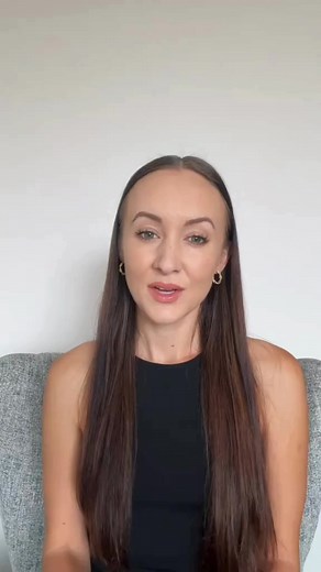 Struggling with acne, redness, or skin irritation? I’ve been there. I formulated a gentle yet powerful tea tree & spearmint face oil that helps prevent breakouts, calms inflammation and supports the skin barrier - without over-complicating your routine.  Clearer, calmer skin starts here - and it’s risk-free with our 30-day money-back guarantee. 殺 | Amy Matthews Skincare | Facebook