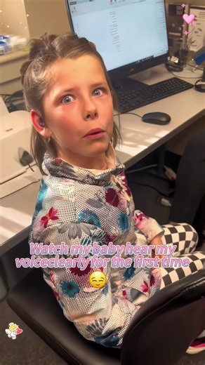 Deaf people hearing sound for the first time 🥰#deaf#sound#hear#love#hearingloss