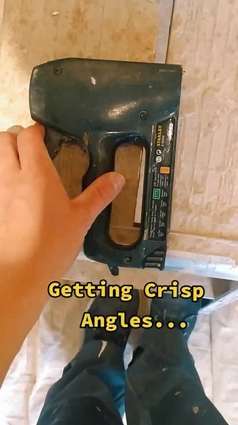 Mastering the Basics of Plastering: Tips for Getting Crisp Angles