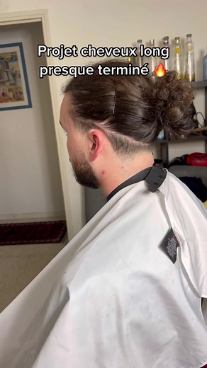 Presque le résultat final de son projet cheveux long #barber #barbershop #ideedecoupe #montpellier #frenchbarber #design #barberdesign #tuto #tutorial #barbertutorial #tutorialbarber #taper #taperfade