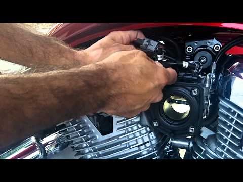 Honda 2010 VT1300 Sabre Fi2000R Fuel Processor CDI Install - Part 2