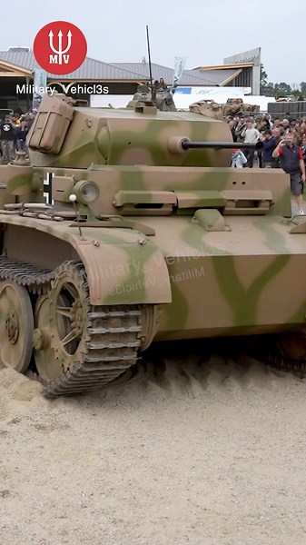 Rare Panzer II Luchs Driving 💥 🔥 #ww2 #light #tank #military #vehicles #army #worldwar2 #history