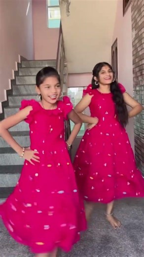 Trending song 💥❤️‍🔥#nenumiammulu # shorts #ammulu dance # honey dance #trending #dance#viral