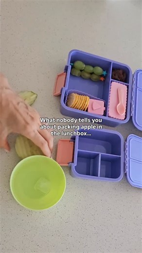 The #1 best hack to stop your apples from browning 👏🏼 A bowl water an ice cube or two. Soak your cut apple in the iced water for a couple of minutes. Pat dry and pack your new favourite lunchbox trick has arrived 🍎🤌🏼 Featuring one of our best sellers this Back to School Season (and any other season 😅), our Crinkle Cutter! We’ve also heard that a dash of lemon juice, pineapple juice, and even salted water all work the same. No more brown, uneaten apples around here 🙌🏼 #lunchboxmini #start
